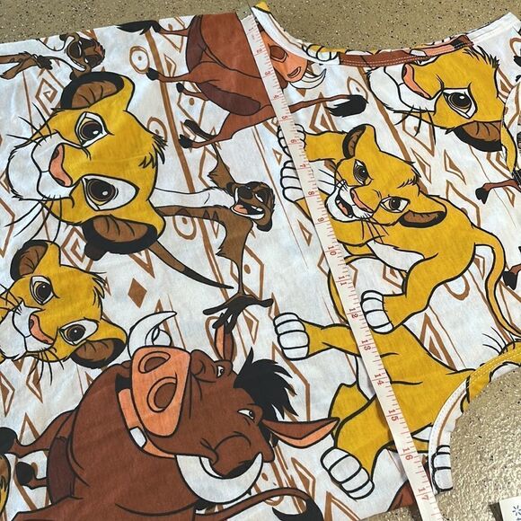 NEW Disney Lion King Tank Top Muscle Tee with baby Simba Timon Pumbaa sz M - Picture 11 of 12